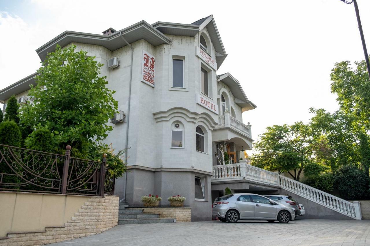 外交官俱乐部酒店 基希讷乌 外观 照片